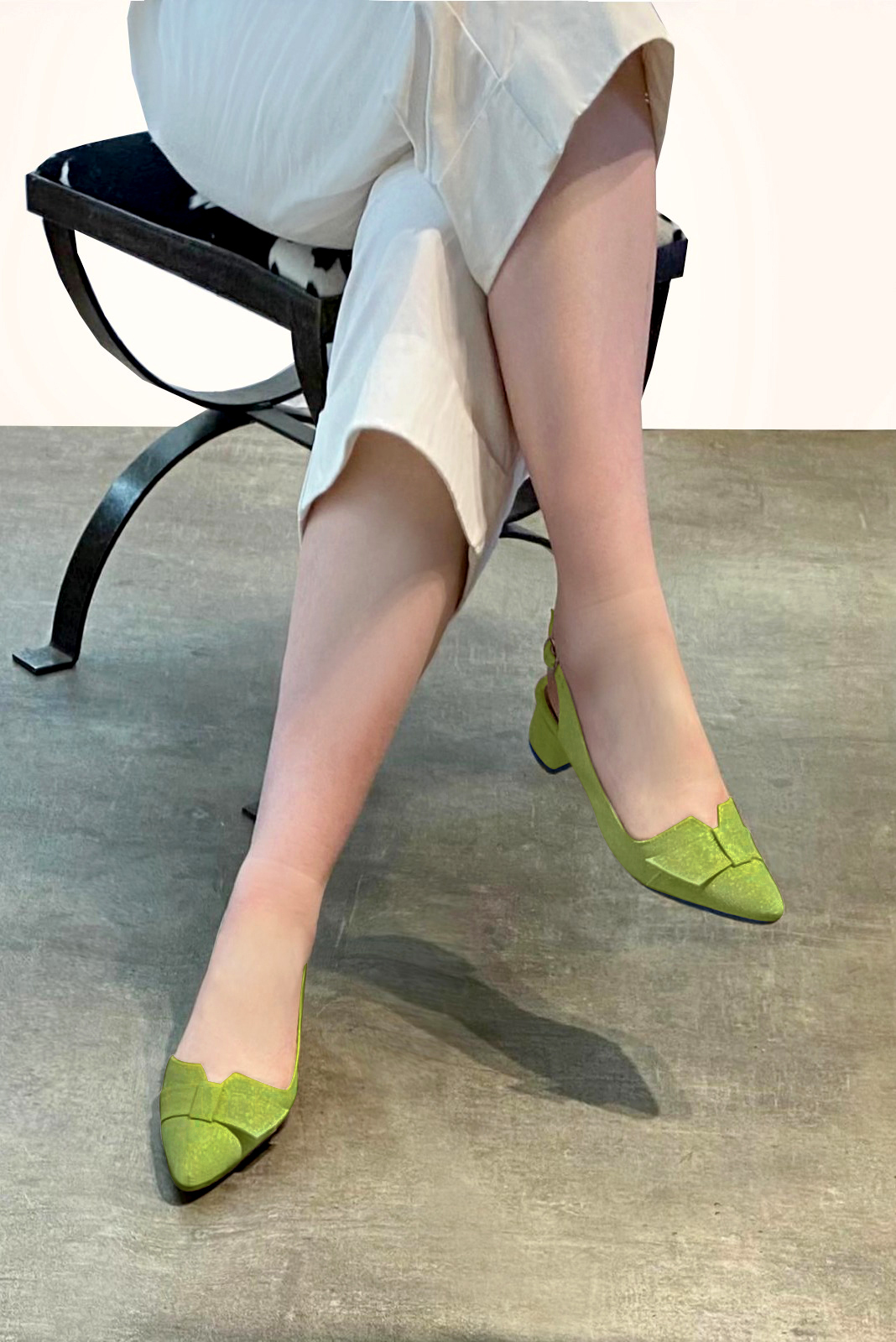 Grass green women's slingback shoes. Tapered toe. Low flare heels. Worn view - Florence KOOIJMAN